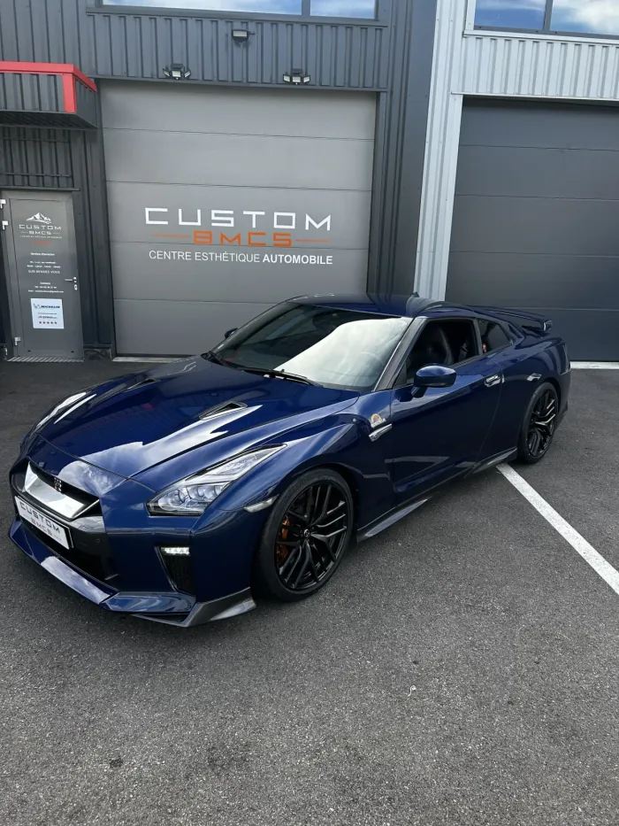 Nissan GT-R passée à l'atelier Custom BMCS